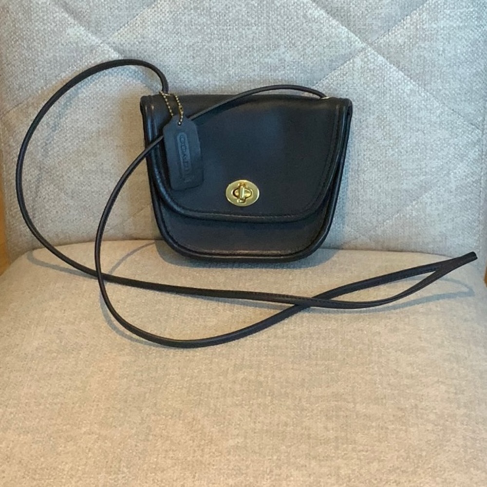 Coach Turnlock Pouch